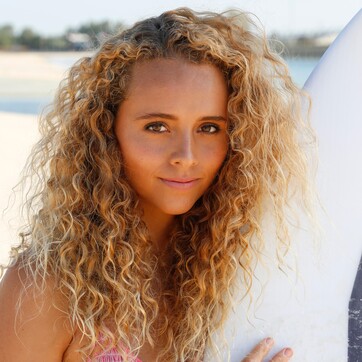 The Ultimate Surfer” Contestant Malia Ward Taught Me How to Surf