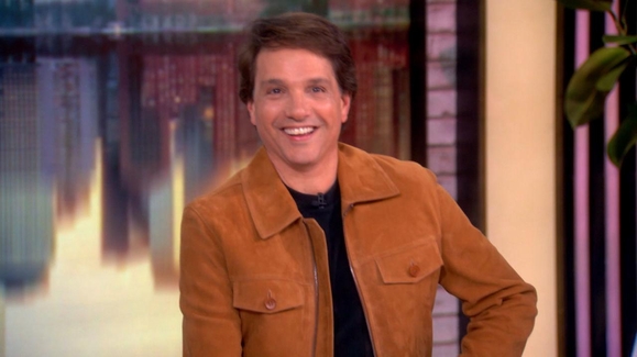 Ralph Macchio talks teaming up with Jackie Chan in 'Karate Kid: Legends'