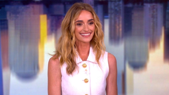 'Ginny and Georgia' star Brianne Howey talks new season and her career bucket list