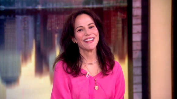 Mary-Louise Parker talks new Stephen King series, working with Whoopi Goldberg
