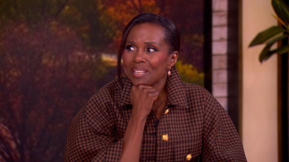 Deborah Roberts celebrates sisters with new book, reflects on 30 years at ABC News