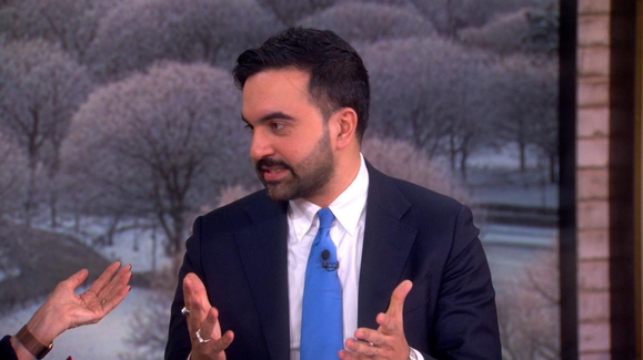 Mamdani weighs in on ICE crackdown in Minnesota, texting with Trump