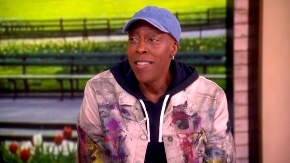 Arsenio Hall reflects on his groundbreaking career in memoir 'Arsenio'