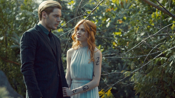 Shadowhunters Season 1 - watch episodes streaming online