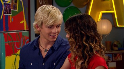 Watch Austin & Ally TV Show | Disney Channel on DisneyNOW