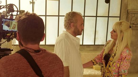 Inside Look: Édgar Ramírez as Gianni Versace