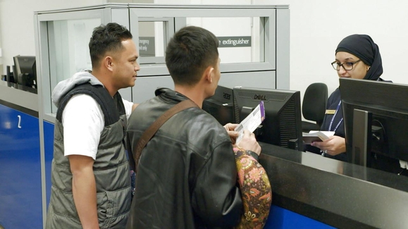 Tourist Deceit