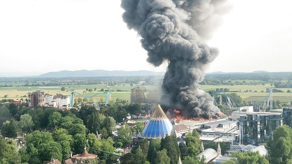 Super-sized Collapse