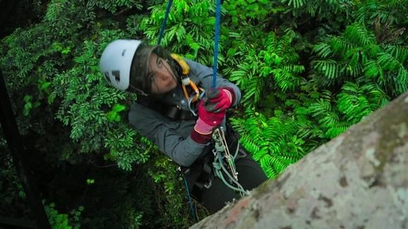 Watch Queens Season 1 Episode 7 Behind the Queens Online