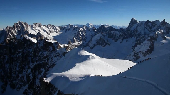 Earthquakes and Avalanches
