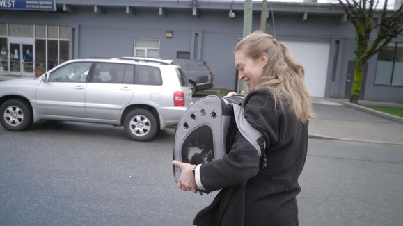 Mitzy Missing a Bitzy