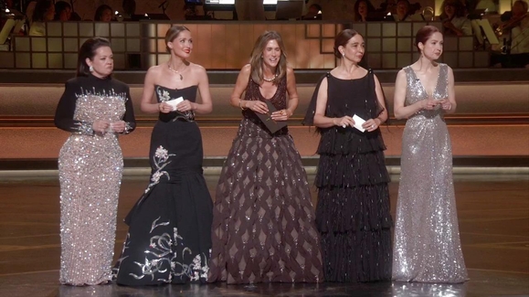 The Cast of BRIDESMAIDS Reunites at the Oscars!